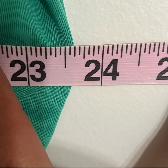 Nike Running Division Shirt Size XL Rise 365 Green Run Reflective - Picture 7 of 11